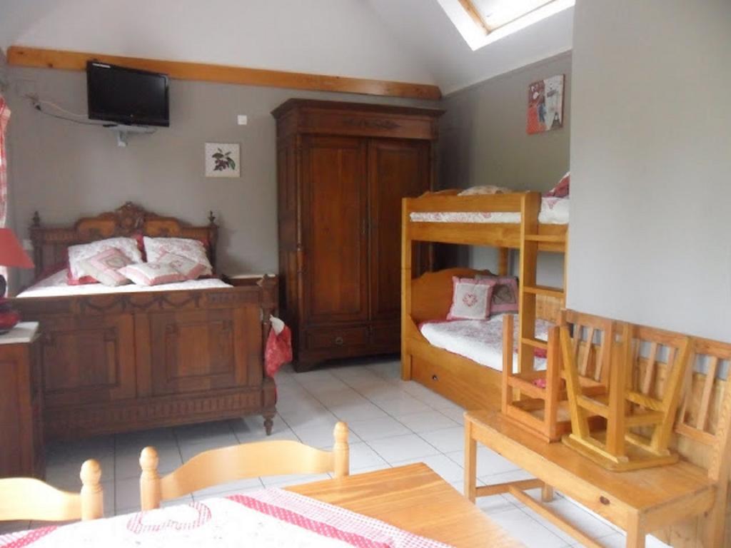 Gite Hotel Chambre D' Hotes Et Roulottes Et Du Ternois Saint-Pol-sur-Ternoise Cameră foto